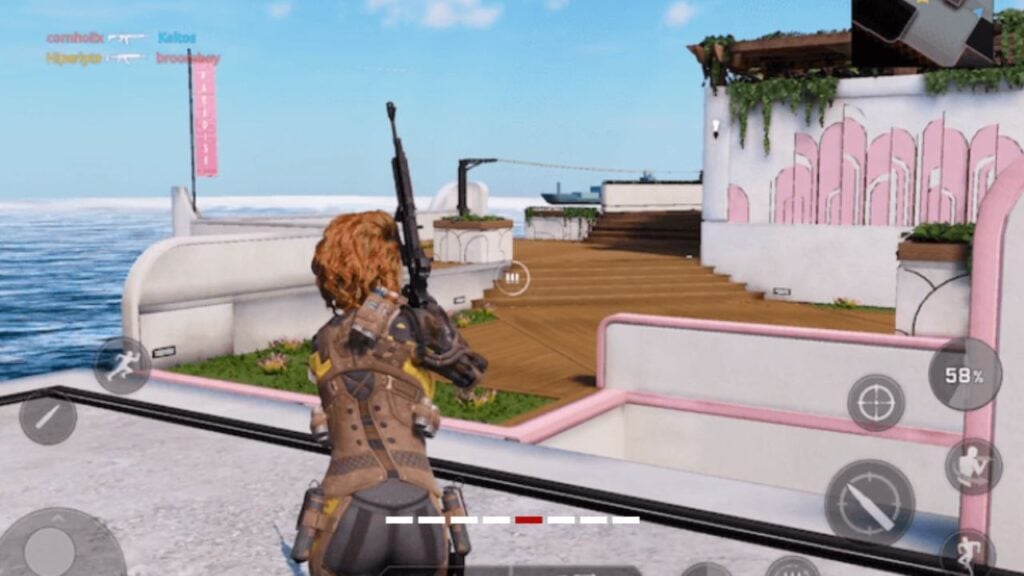 Imagen destacada de nuestras noticias Android de Rogue Company Elite.  Muestra una captura de pantalla del juego donde el jugador se mueve y recarga un arma.